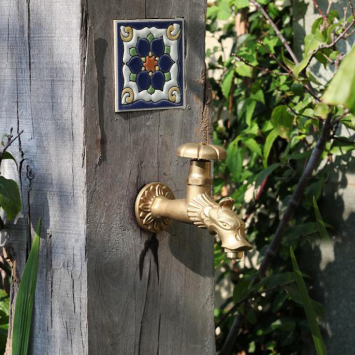 Vòi Lavabo âm tường giả cổ đồng thau Kanly GC-T33